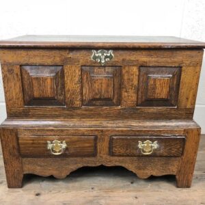 Antique Welsh Oak Coffer Bach