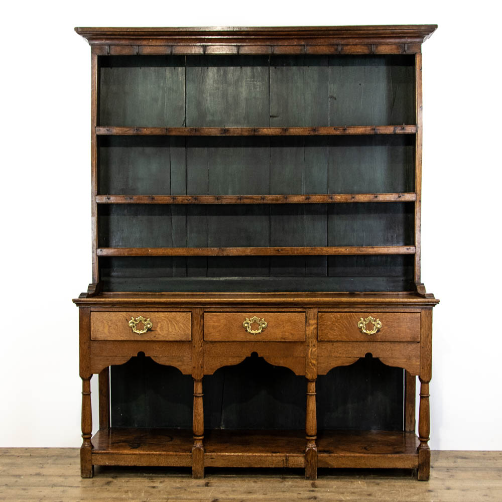 Early 19th Century Oak Pot Board Dresser