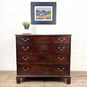 Georgian Mahogany Chest of Drawers