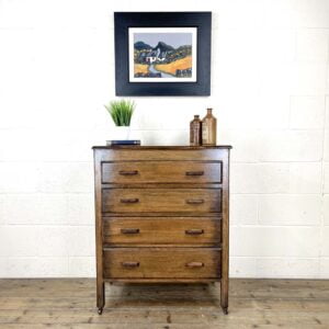 Mid 20th Century Oak Chest of Drawers