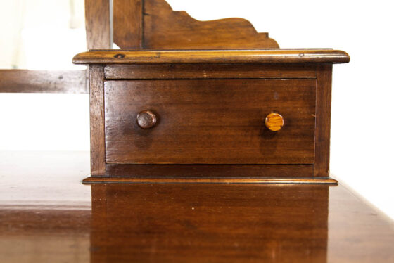 M-3546 Antique Mahogany and Pine Dressing Table Chest Penderyn Antiques (11)