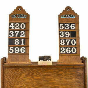 M 4192 Pair of Oak Hymn Boards with Numbers 1
