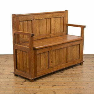 M-4519 Rustic Pine Settle with Storage Penderyn Antiques (1)