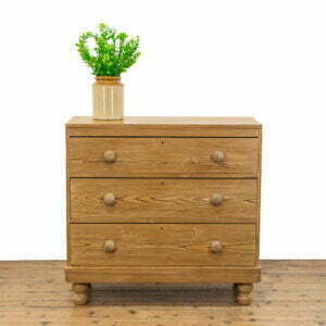 M-4711 Antique Pine Chest of Drawers Penderyn Antiques (1)