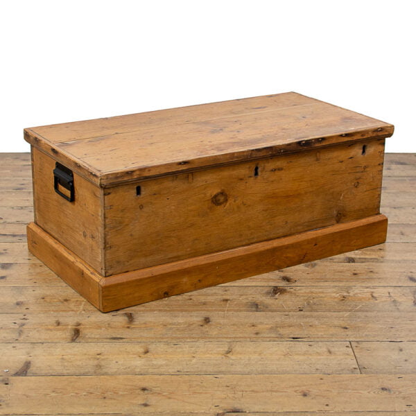 M-4760 Victorian Antique Pine Trunk Penderyn Antiques (1)