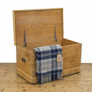 M-4779 Antique Pine Trunk Penderyn Antiques (1)