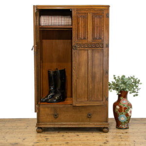 M-4807 Vintage Carved Oak Wardrobe Penderyn Antiques (1)