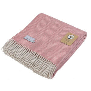 Pink Welsh Blanket (1)