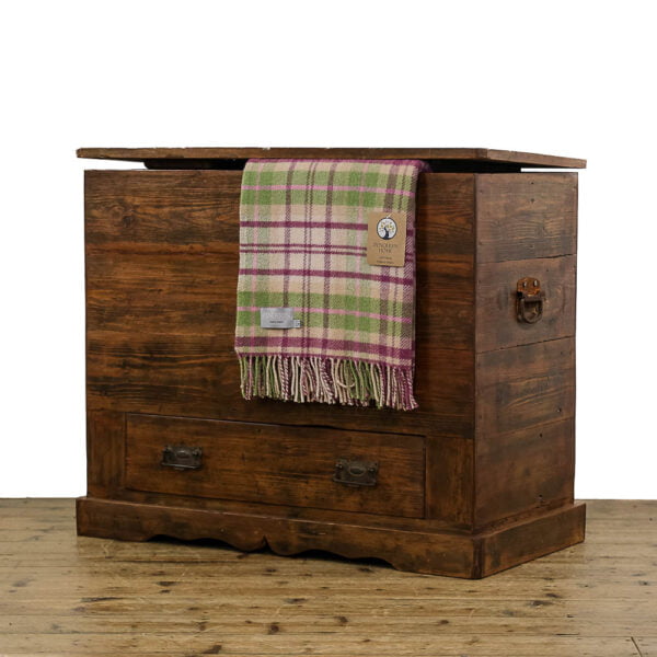 M-4953 Rustic Pine Mule Chest Penderyn Antiques (1)