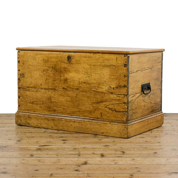 M-4993 Antique Victorian Pine Trunk Penderyn Antiques (2)