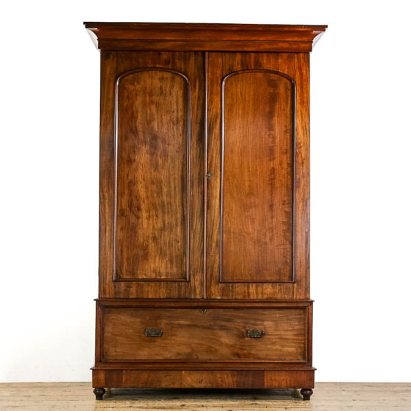 M-4929 Antique Victorian Mahogany Wardrobe Penderyn Antiques (1)
