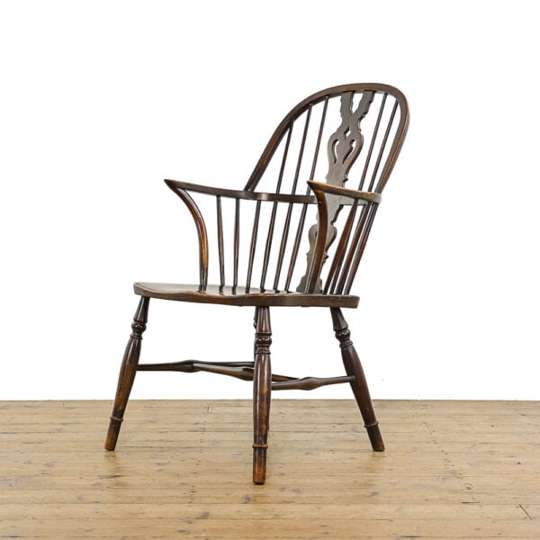 M-5086 Antique Elm and Beech Windsor Armchair Penderyn Antiques (1)