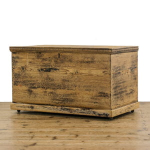 M-5117 Small Antique Pine Trunk Penderyn Antiques (2)