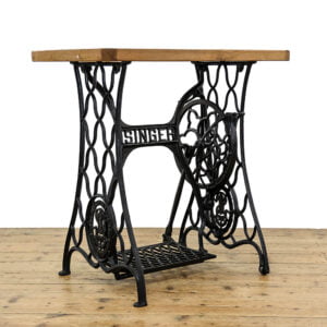 M-5247 Antique Singer Sewing Machine Table Penderyn Antiques (1)