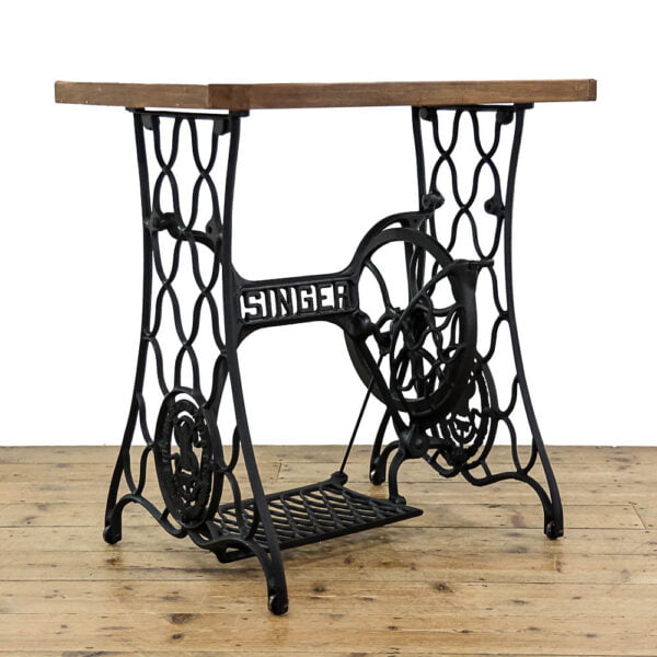 M-5380 Antique Singer Sewing Machine Table Penderyn Antiques (1)