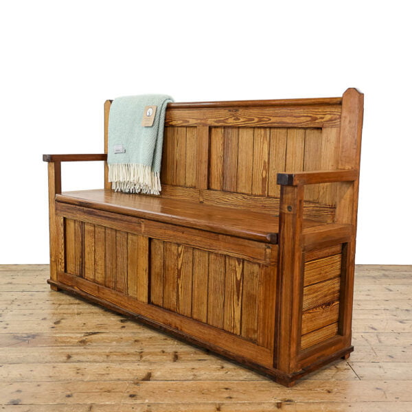 M-5427 Large Rustic Pine Settle Penderyn Antiques (1)