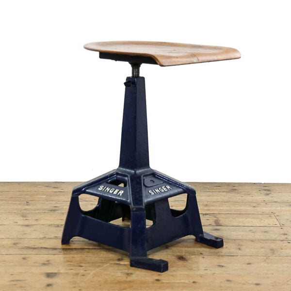 M-5479 Antique 20th Century Singer Factory Stool Penderyn Antiques (1)