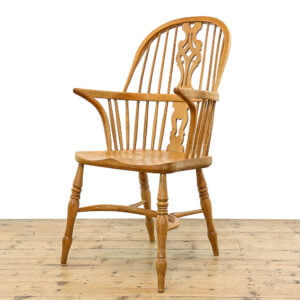 M-5514 Antique 20th Century Ash and Elm Windsor Chair Penderyn Antiques (1)