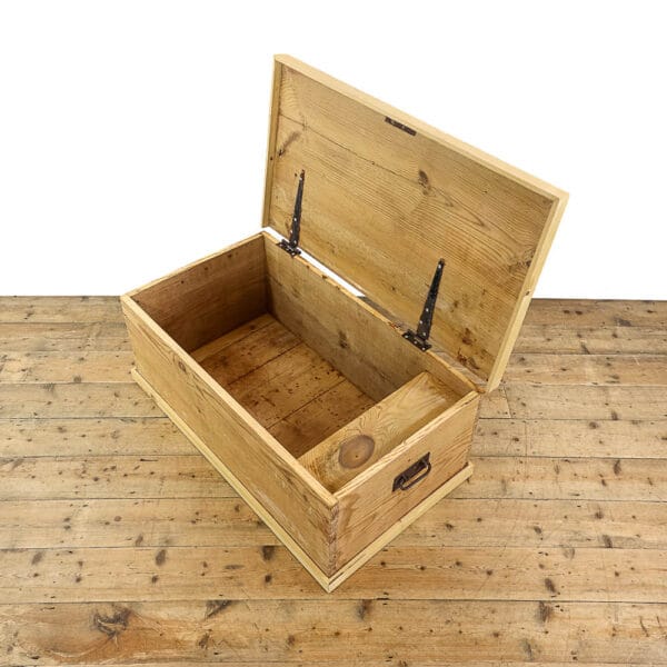 M-5488 Antique Pine Blanket Box Penderyn Antiques (7)