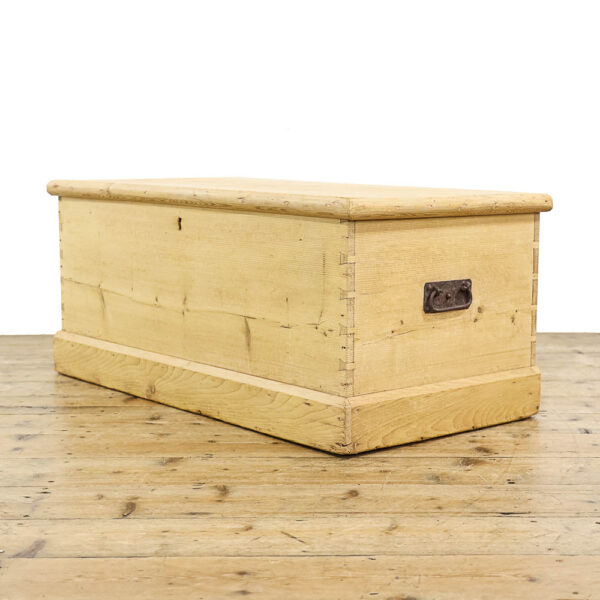 M-5607 Antique 19th Century Pine Trunk Penderyn Antiques (1)