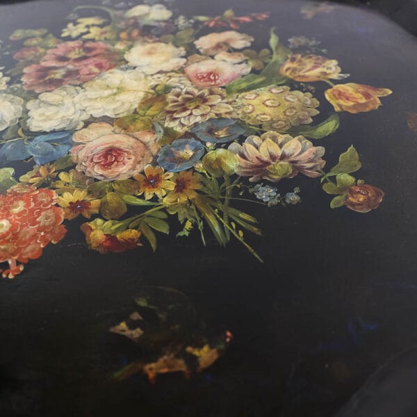 M-5659 Antique 19th Century Painted Tilt TopTable Penderyn Antiques (6)