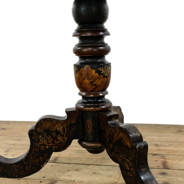 M-5659 Antique 19th Century Painted Tilt TopTable Penderyn Antiques (9)