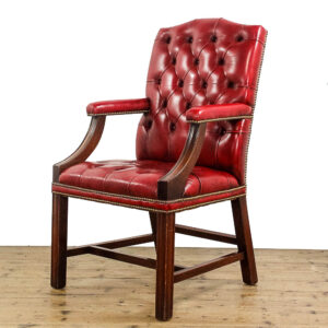 M-5796 Gainsborough Chesterfield Style Leather Armchair Penderyn Antiques (1)