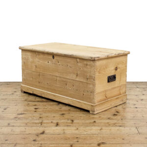 M-5642 Antique Pine Trunk Penderyn Antiques (1)