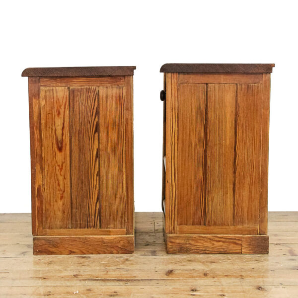 M-5818 Two Rustic Bedside Cabinets Penderyn Antiques (6)