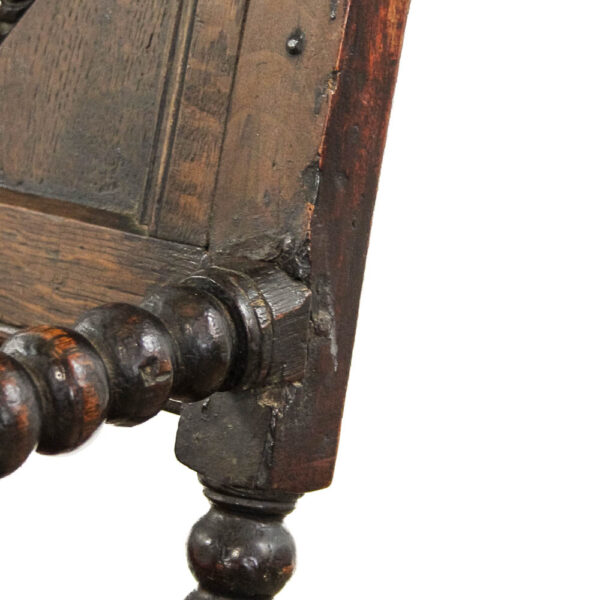 M-5911 Antique 18th Century Bobbin Oak Armchair Penderyn Antiques (8)