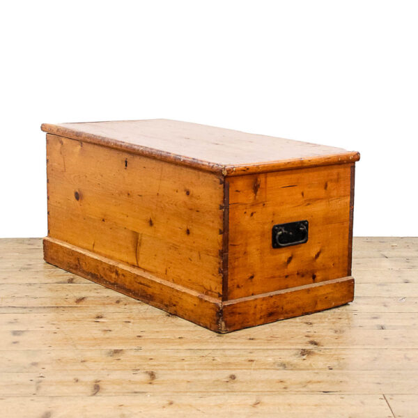 M-6000 Antique Victorian Pine Trunk Penderyn Antiques (1)