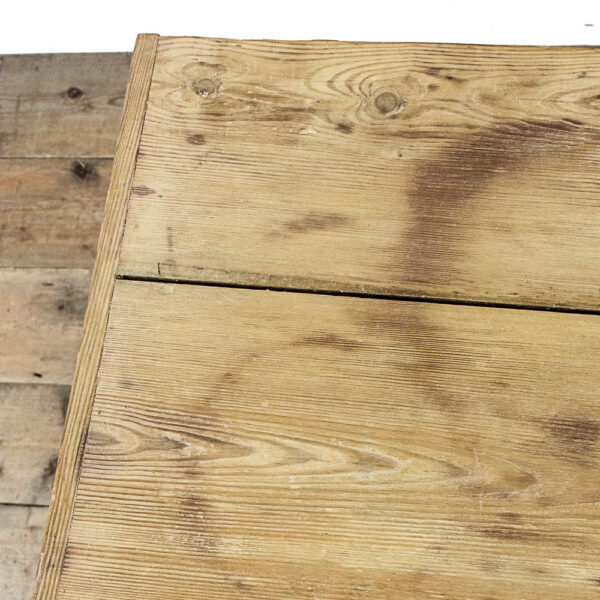 M-6001 Antique Victorian Pine Trunk penderyn antiques (11)