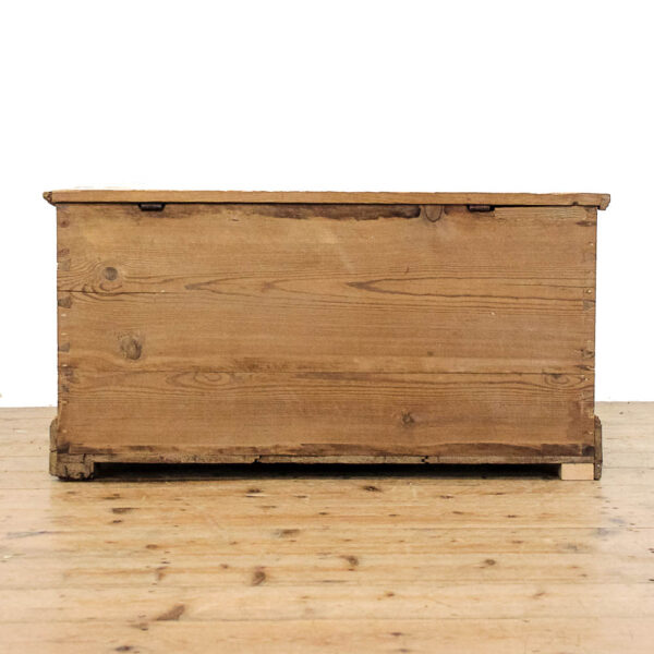M-6001 Antique Victorian Pine Trunk penderyn antiques (4)
