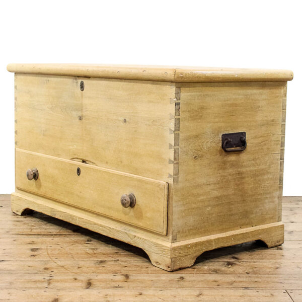 M-6002 Large Antique Pine Mule Chest penderyn antiques (1)