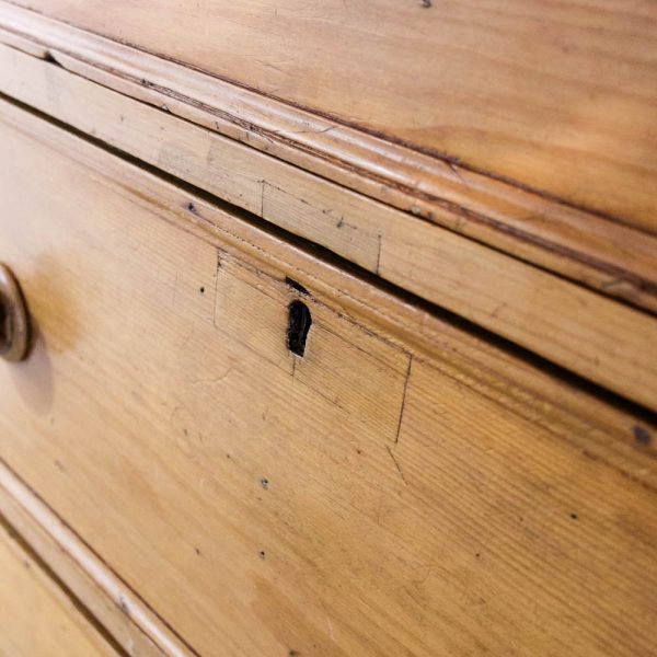 M-6442 Large Antique Pine Chest of Drawers penderyn antiques (12)