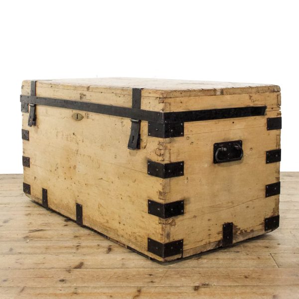 M-6444 Antique Pine Metal Bound Chest penderyn antiques (1)