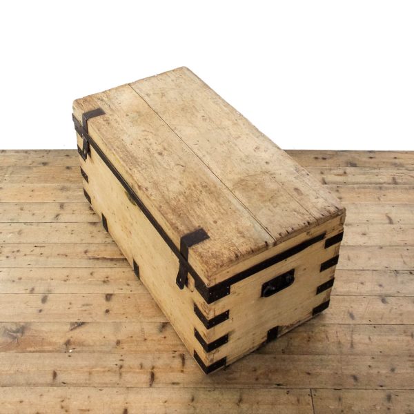 M-6444 Antique Pine Metal Bound Chest penderyn antiques (6)