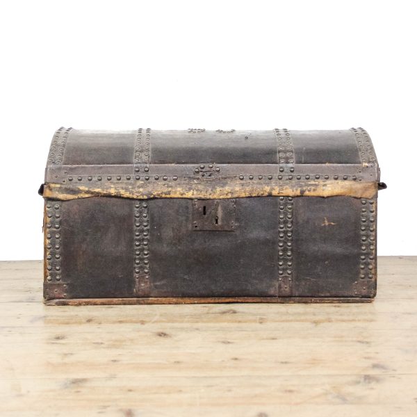 M-6394 Antique Leather Domed Trunk (6)