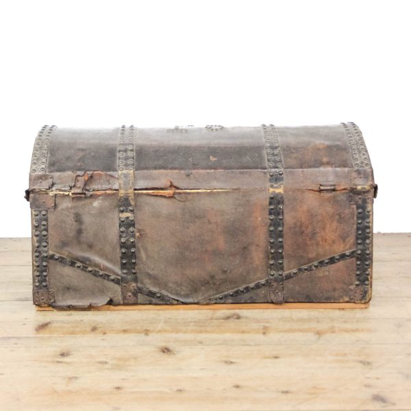 M-6394 Antique Leather Domed Trunk (7)