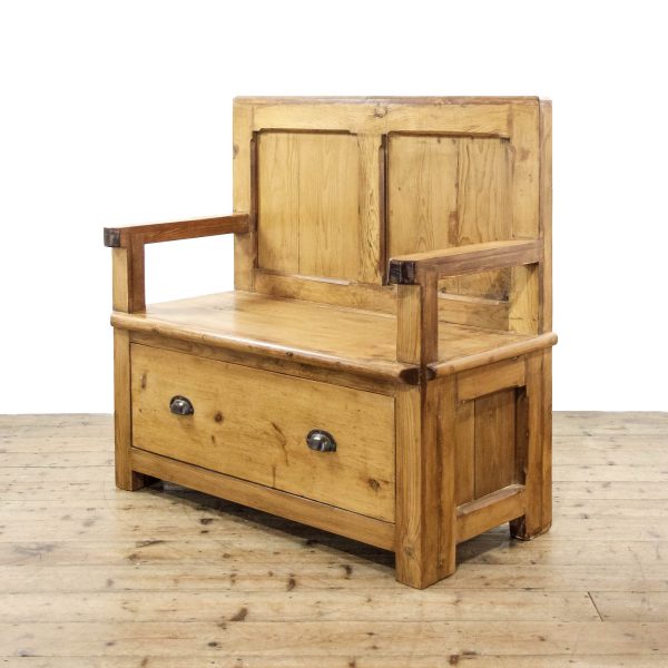 M-6452 Rustic Pine Settle Bench (1)