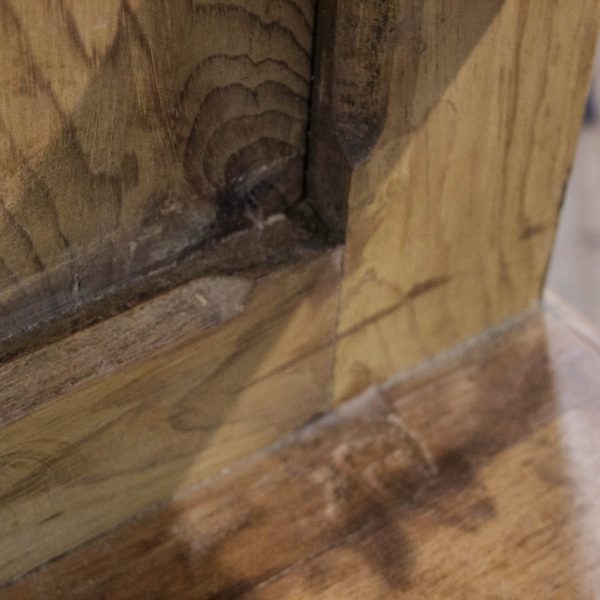 M-6452 Rustic Pine Settle Bench (7)