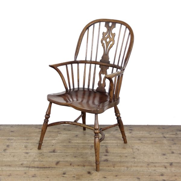 M-6511 Traditional Windsor Armchair (1)