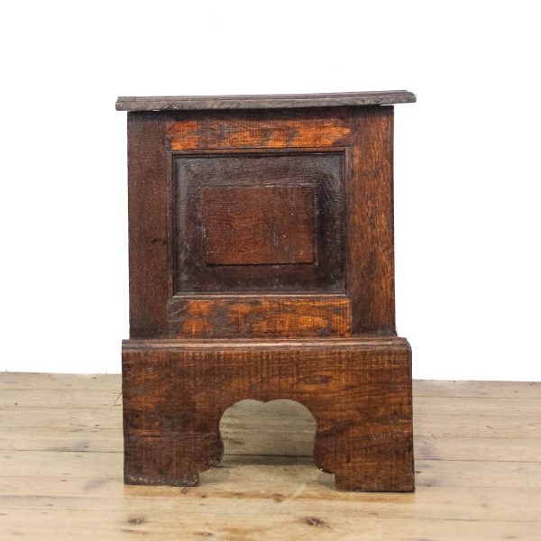 M-6527 Early 20th Century Oak Coffer Bach (1)
