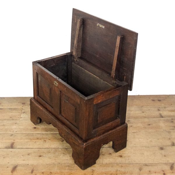 M-6527 Early 20th Century Oak Coffer Bach (7)