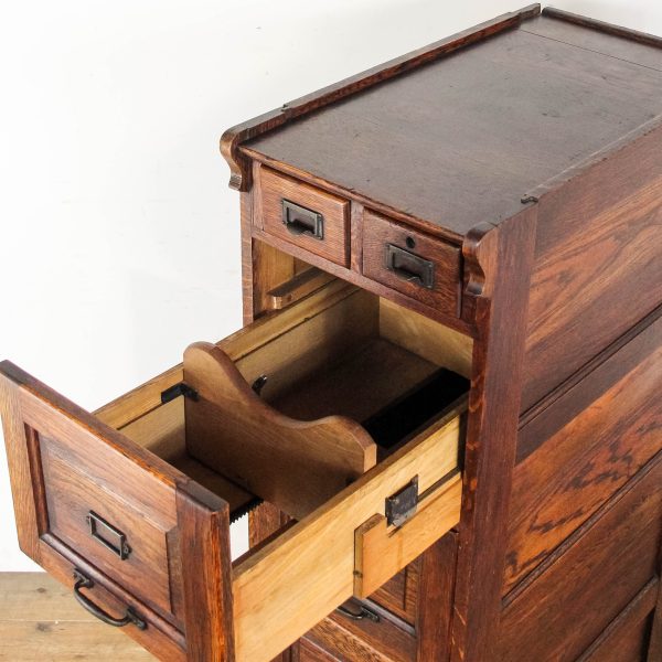 M-6532 Antique Early 20th Century Oak Filing Cabinet (5)