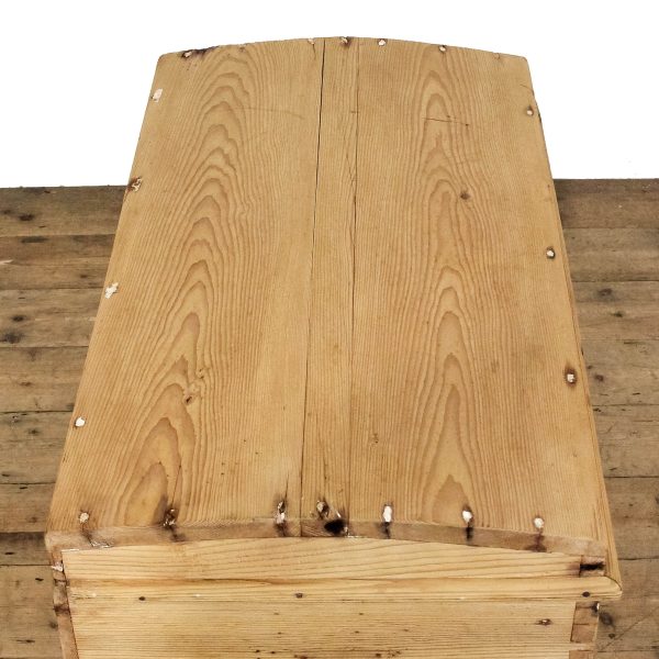 M-6664 Antique Pine Domed Top Trunk (1)