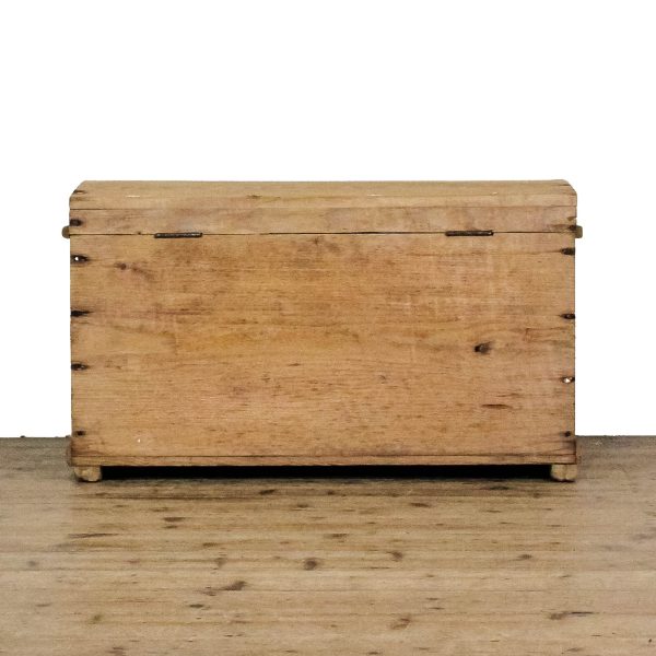M-6664 Antique Pine Domed Top Trunk (5)
