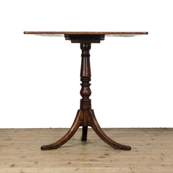 M-6726 19th Century Oak Tripod Table on Pillar Base (7)