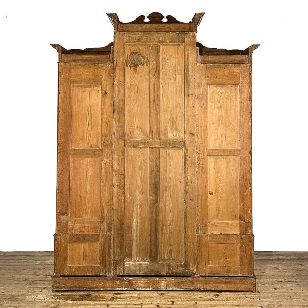M-6702 Antique Large Mahogany Wardrobe 6