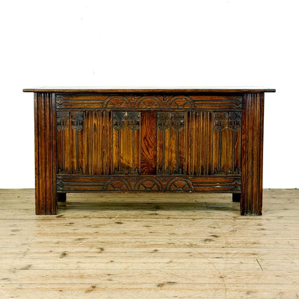 M-6860 Late 20th Century Oak Coffer (7)